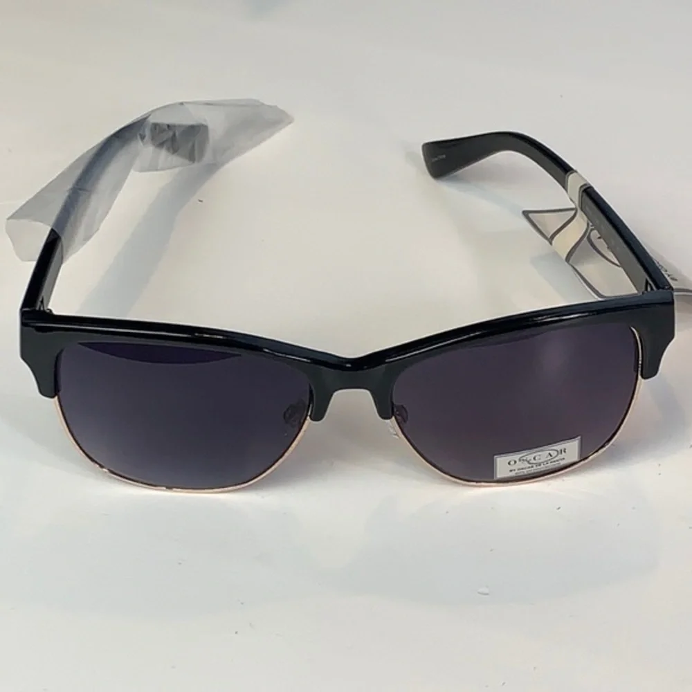 O By Oscar de la Renta Sunnies NWT - Picture 1 of 7